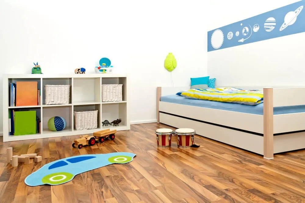 Como faço para organizar os brinquedos do meu filho?